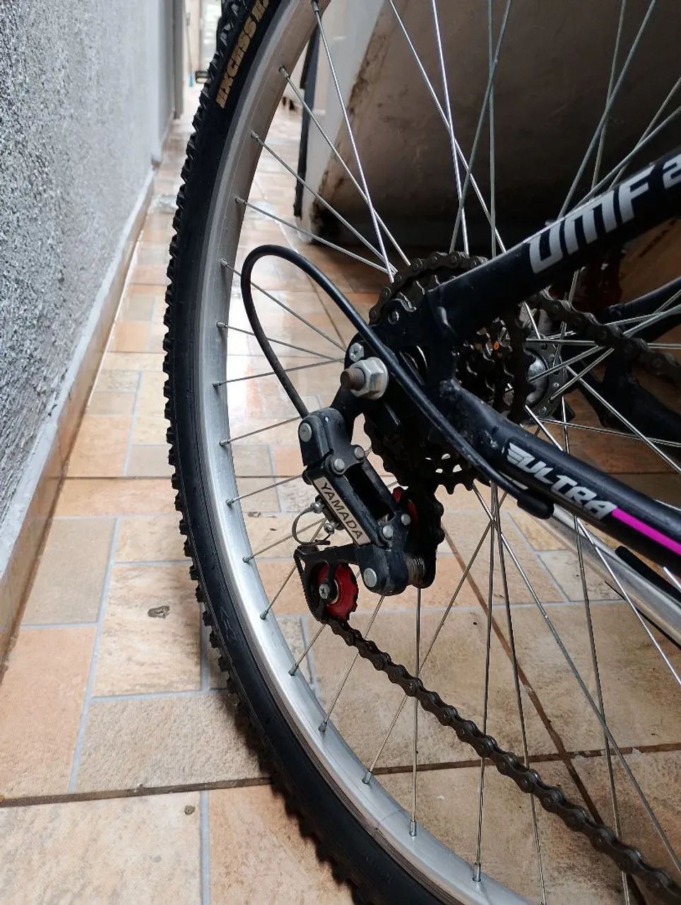 Bicicleta Ultra seminova  - Foto 3