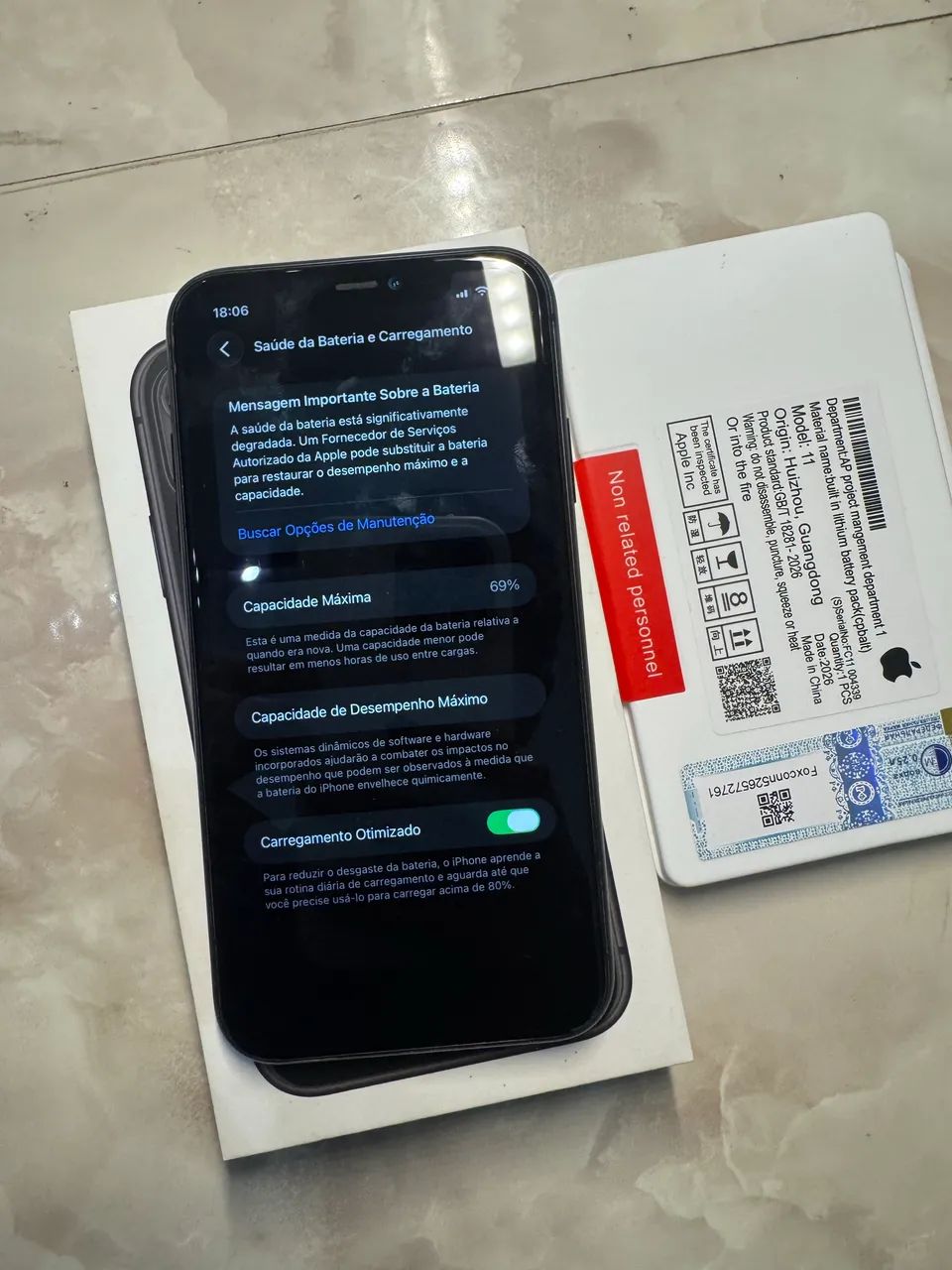 iPhone 11 64GB  - Foto 2