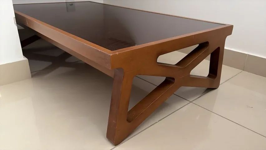 Mesa de Centro em madeira e vidro - Foto 2