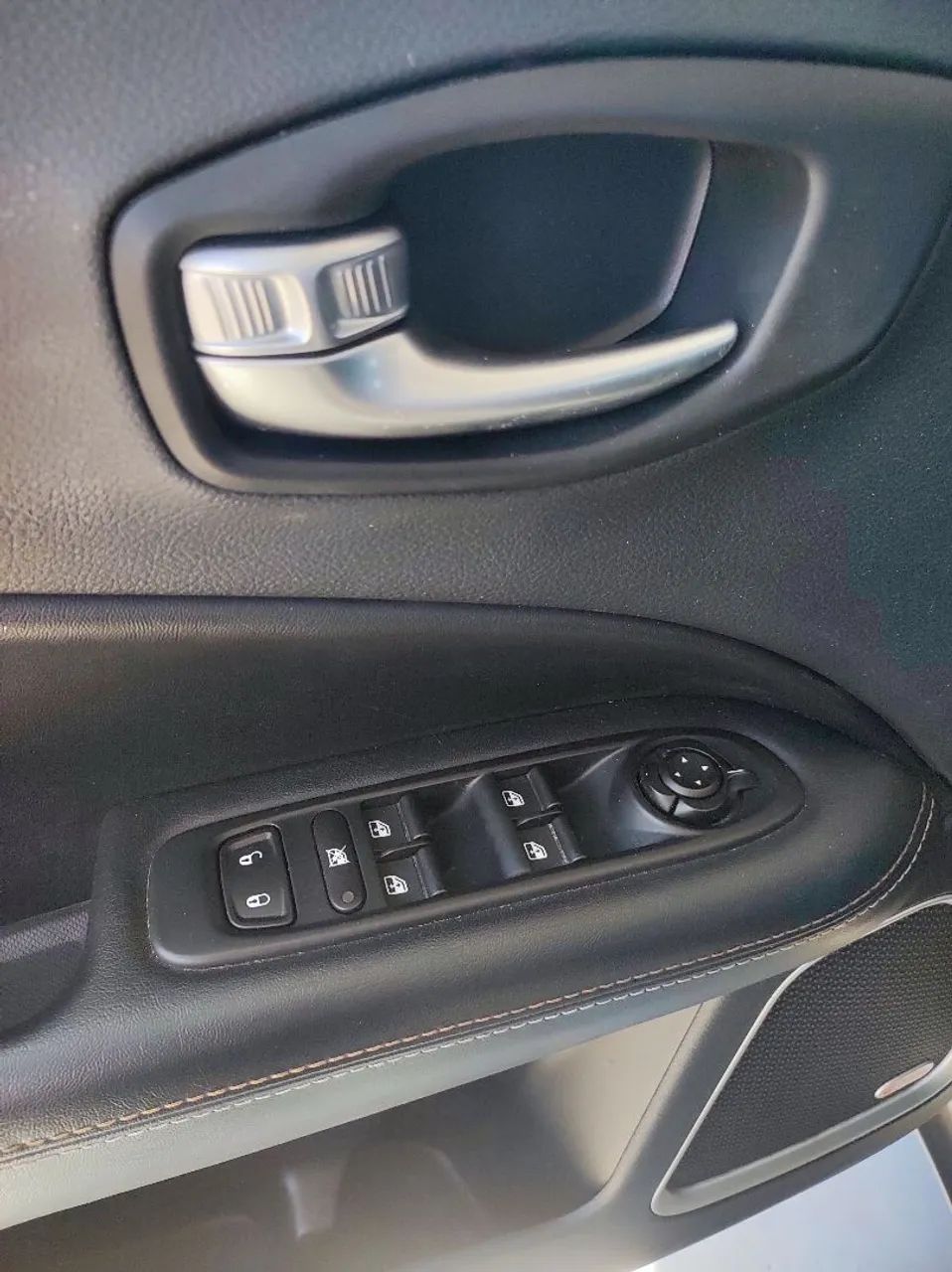 Jeep Compass Longitude 2.0 4X2 Flex 16V Aut. 2018 - Foto 5