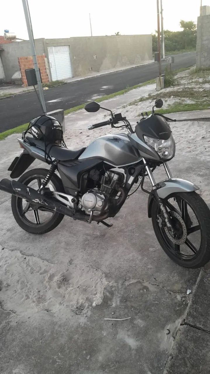 Vendo titã 150