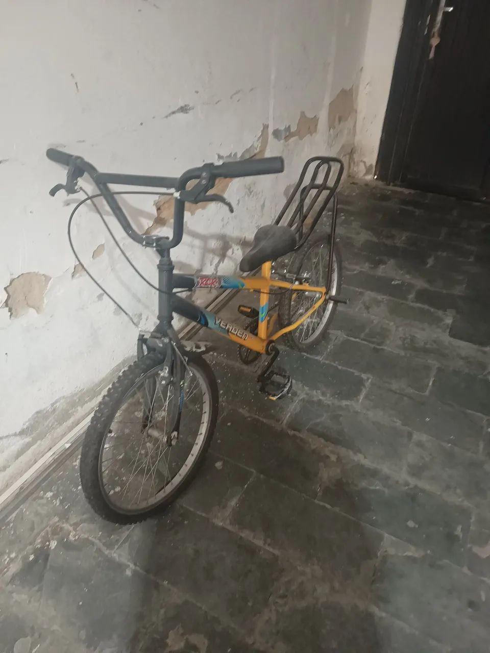 Bicicleta com garupa removível 