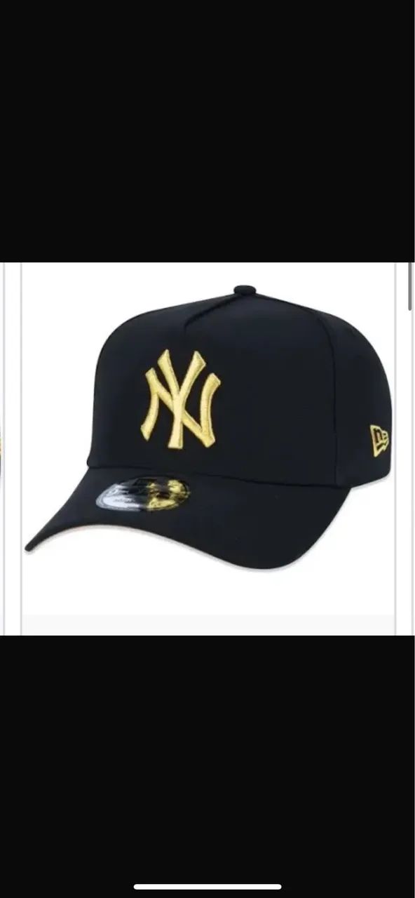 New Era Preto e Dourado 