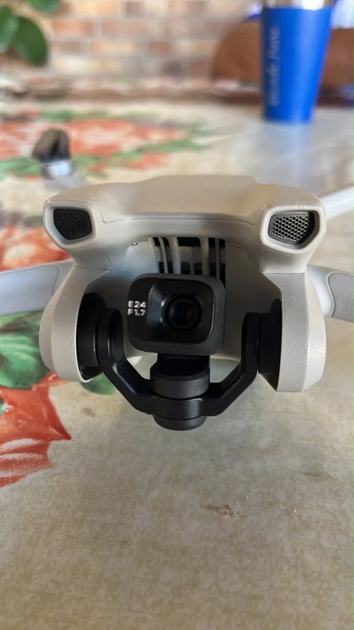Drone DJI Mini 3 4K + Controle DJI RC com Tela + Baterias e Hub - Foto 3