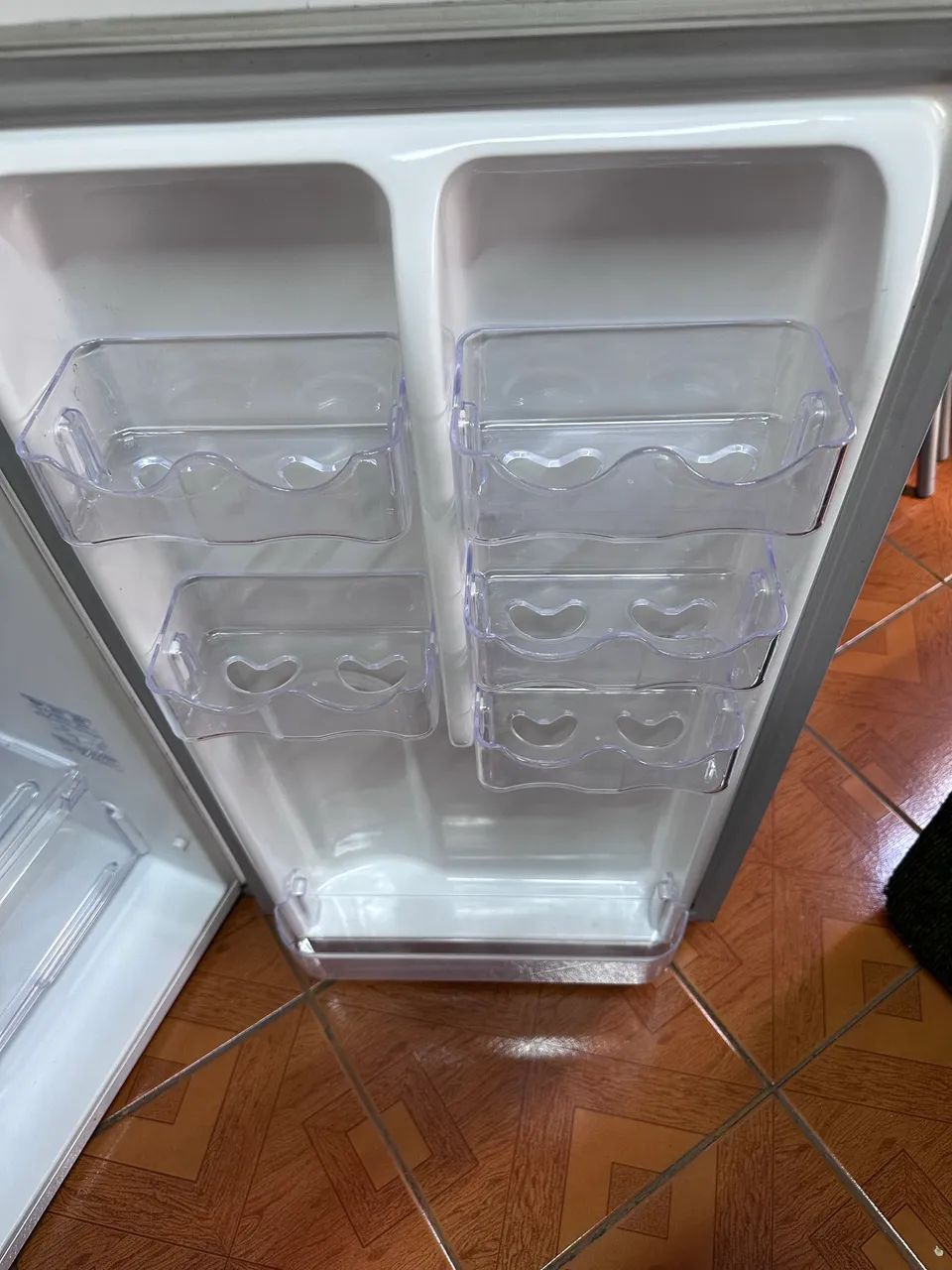 Frigobar Electrolux RE120 (Perfeito Estado) - Foto 5
