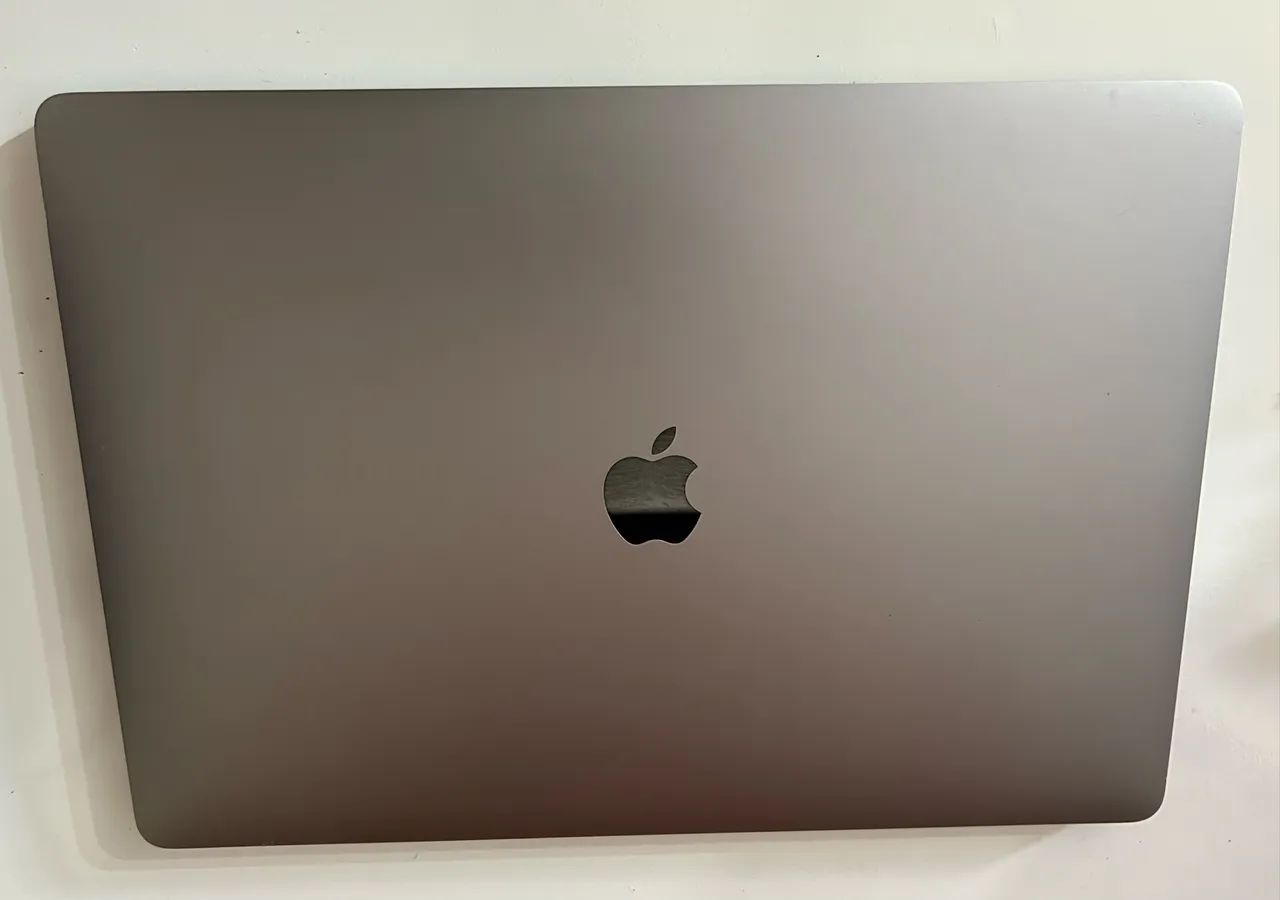 MacBook Pro 16