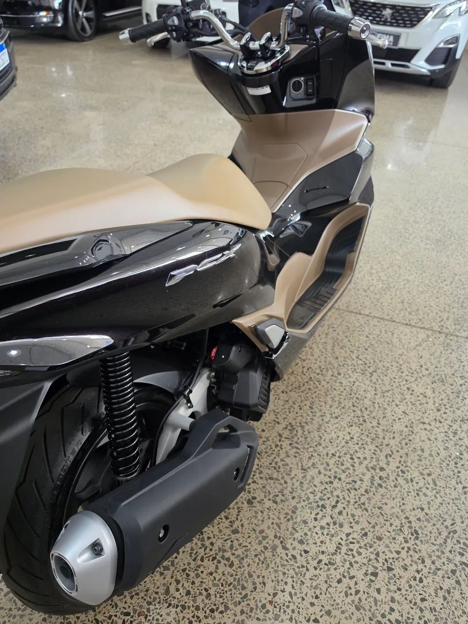 Pcx DLX - Foto 5