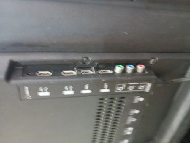 TV LED de 29 polegadas Semp Toshiba DL2971(B)W - Defeito  - Foto 3