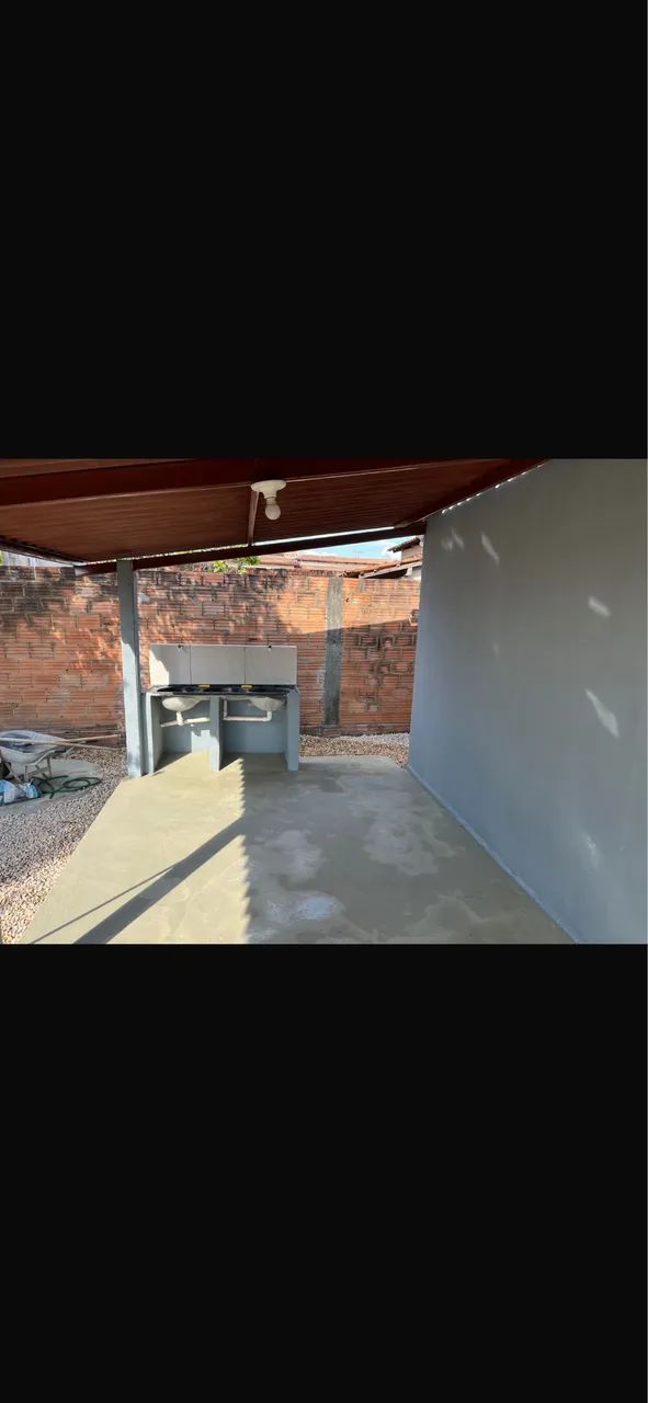 Casa boa no centro com porcelanato e forrada - Foto 4