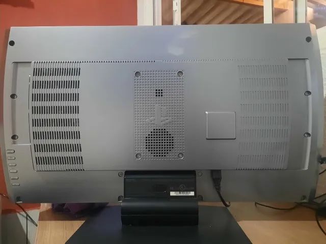 Vendo Monitor/TV Sony 24 polegadas, em ótimo estado e funcionando perfeitamente. Ideal par - Foto 2