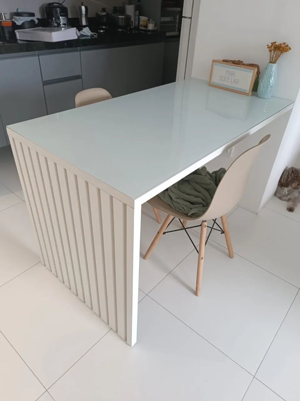 Mesa de jantar sem tampo - design moderno