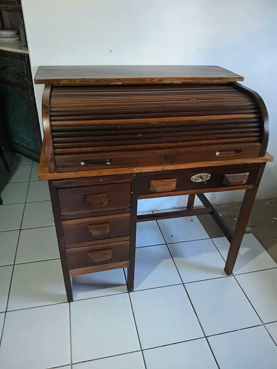 Escrivaninha antiga  - Foto 3