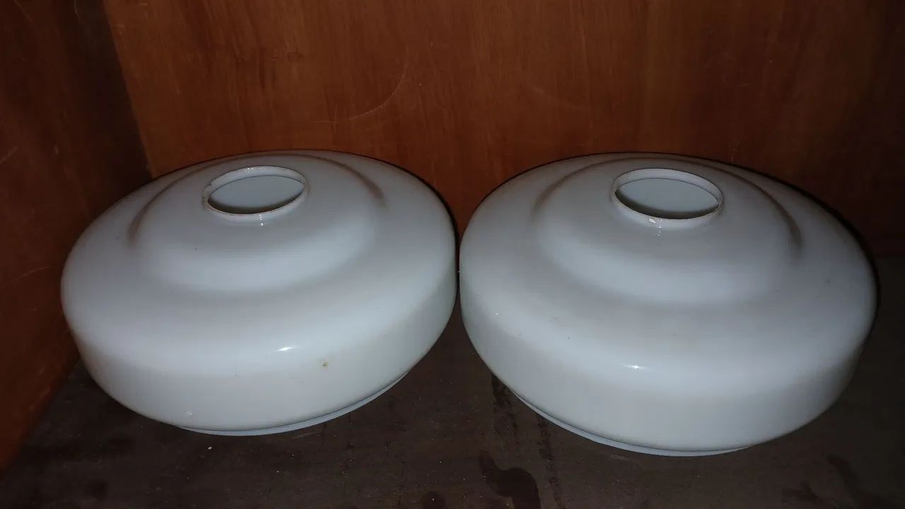 Cúpulas de vidro opalino vintage 