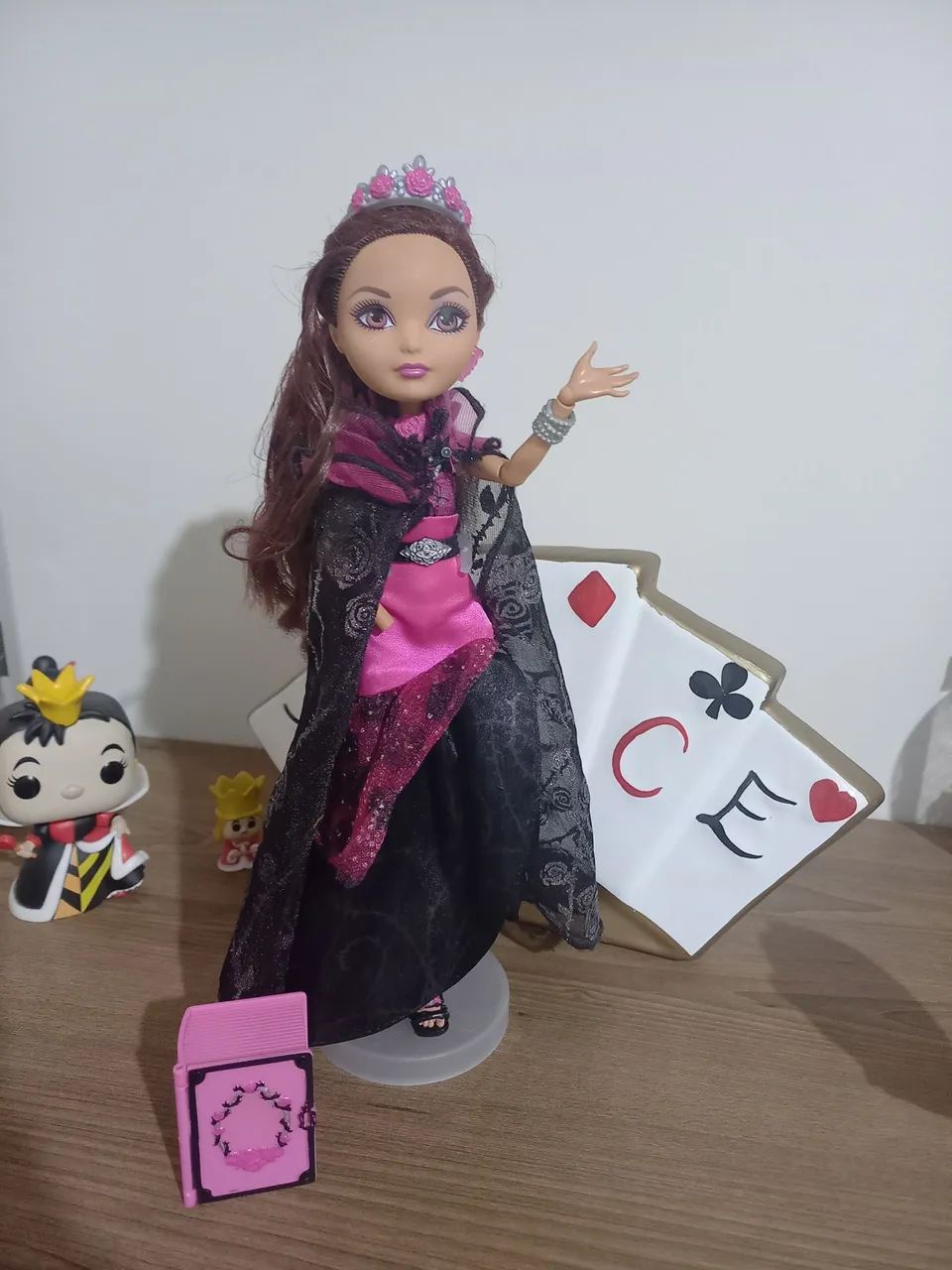 Boneca Briar Beauty Dia do Legado Ever After High