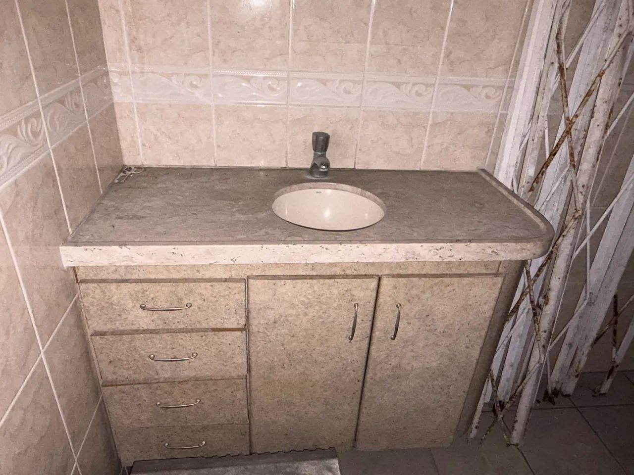 VENDO BALCÃO DE GRANITO  - Foto 2