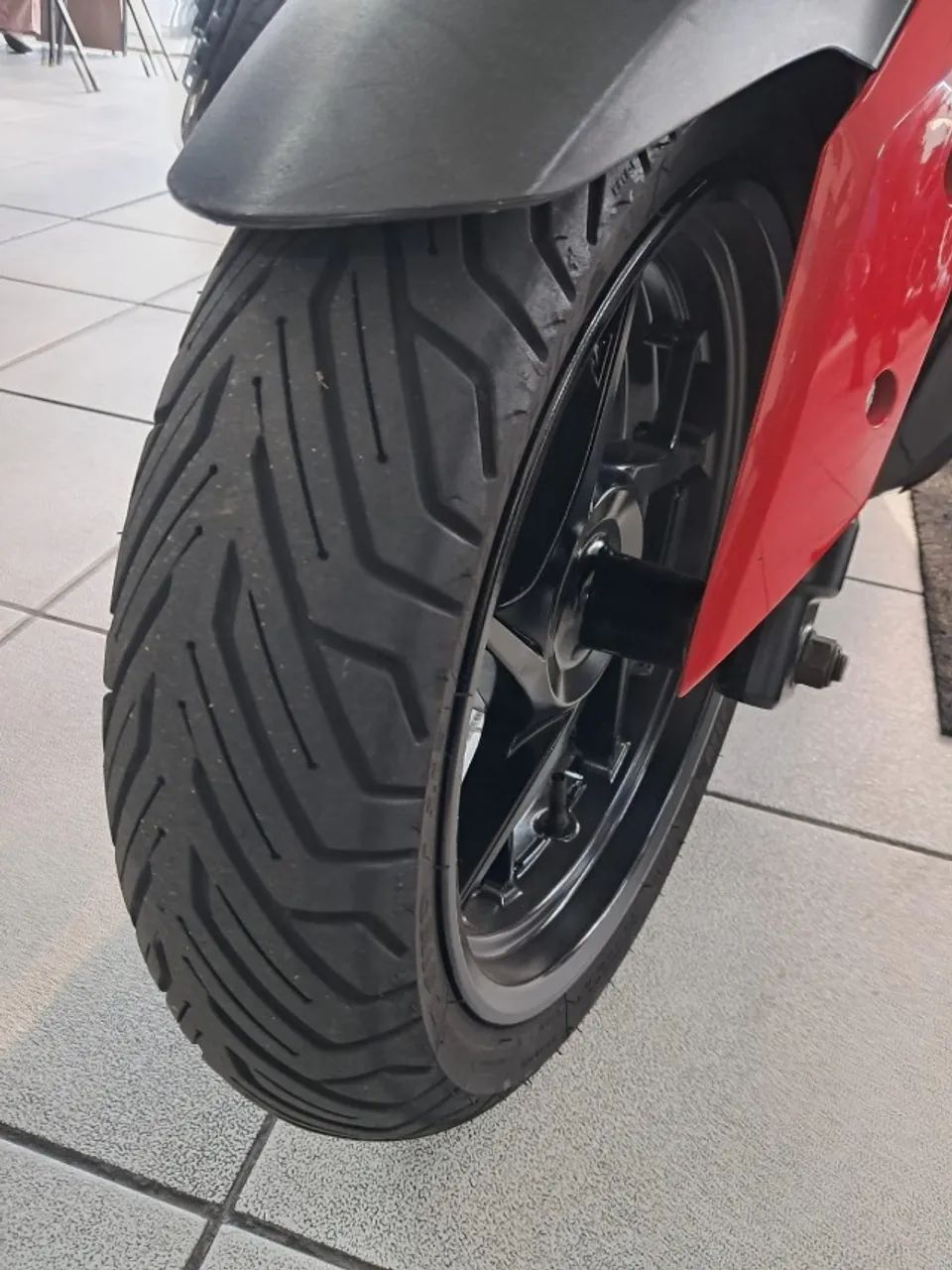 YAMAHA XMAX ABS - Foto 4