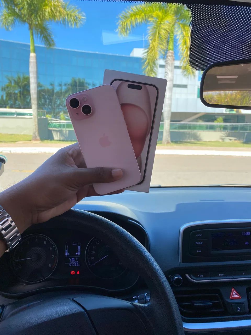 iPhone 15 rosa