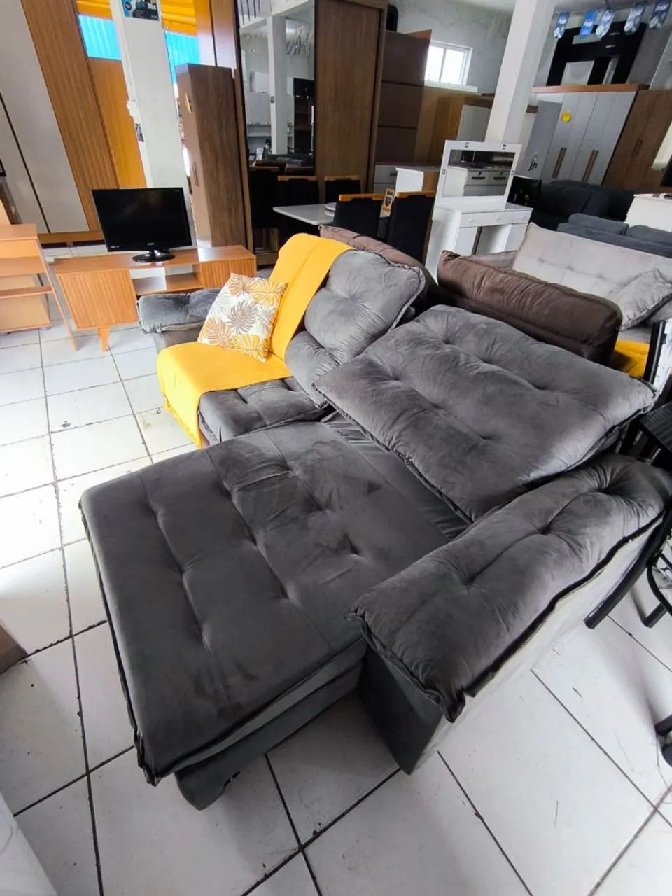 Sofá Retrátil e reclinável 