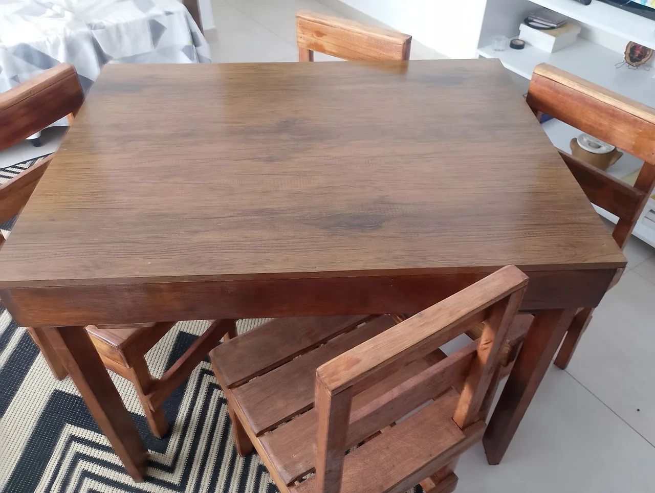 Mesa e cadeiras  - Foto 2
