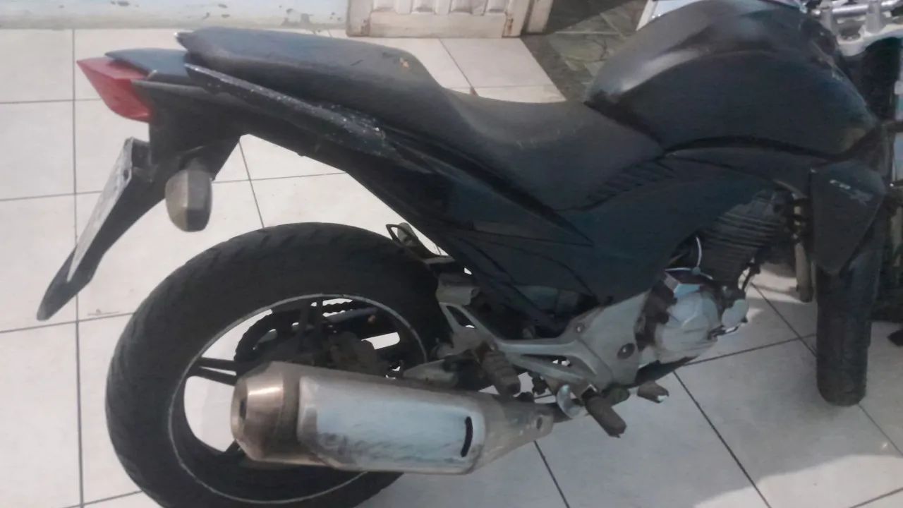 CB.300R ano 2013 flex - Foto 3