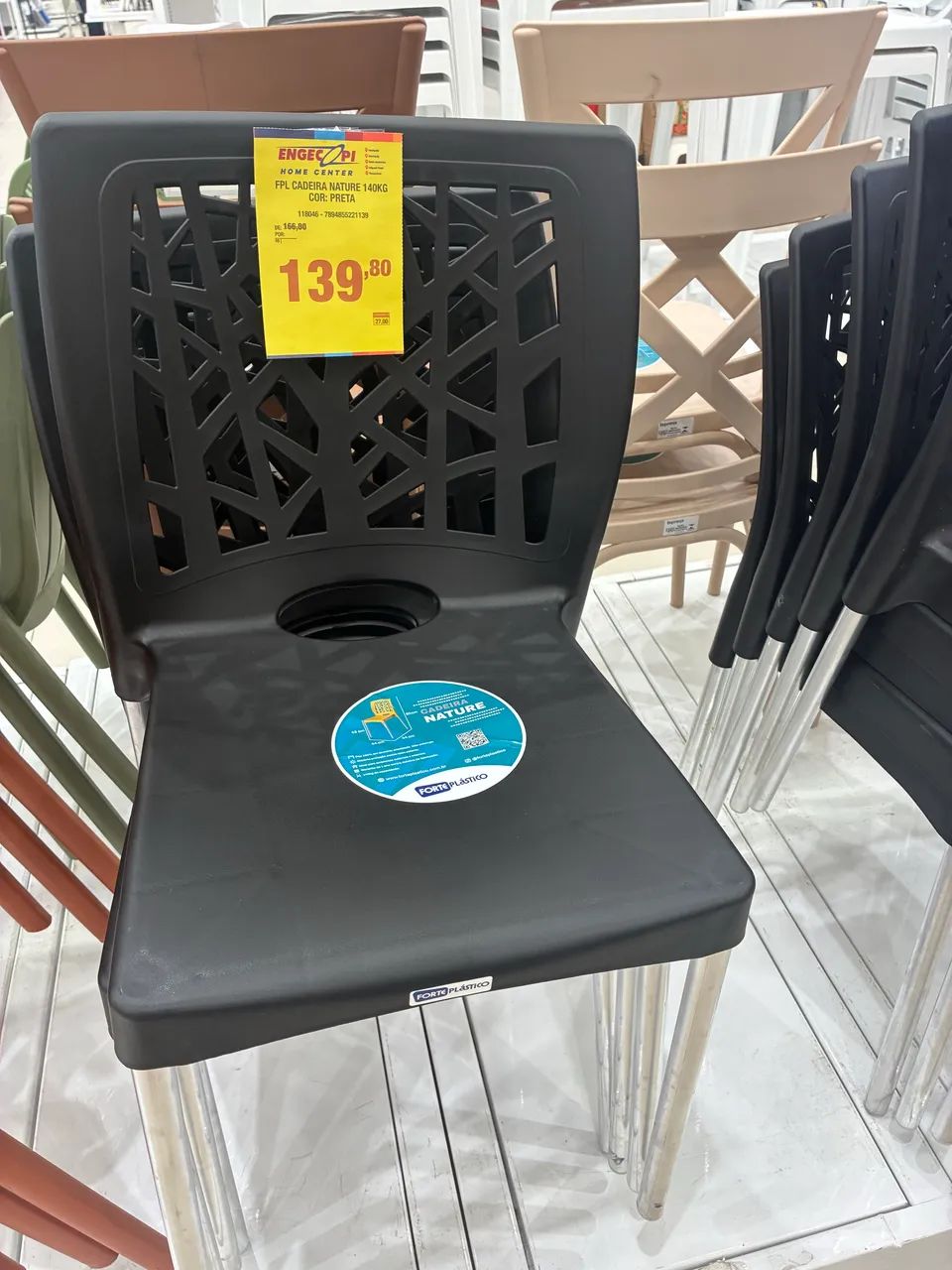 Cadeira com pés de alumínio  - Foto 3