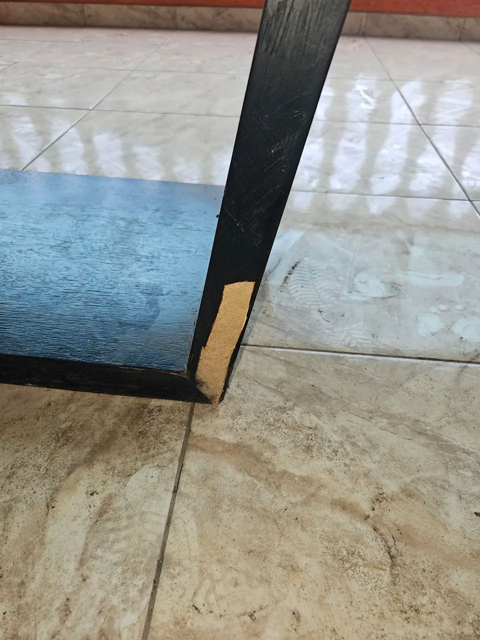 Mesa de jantar com 8 cadeiras estofadas.  - Foto 3