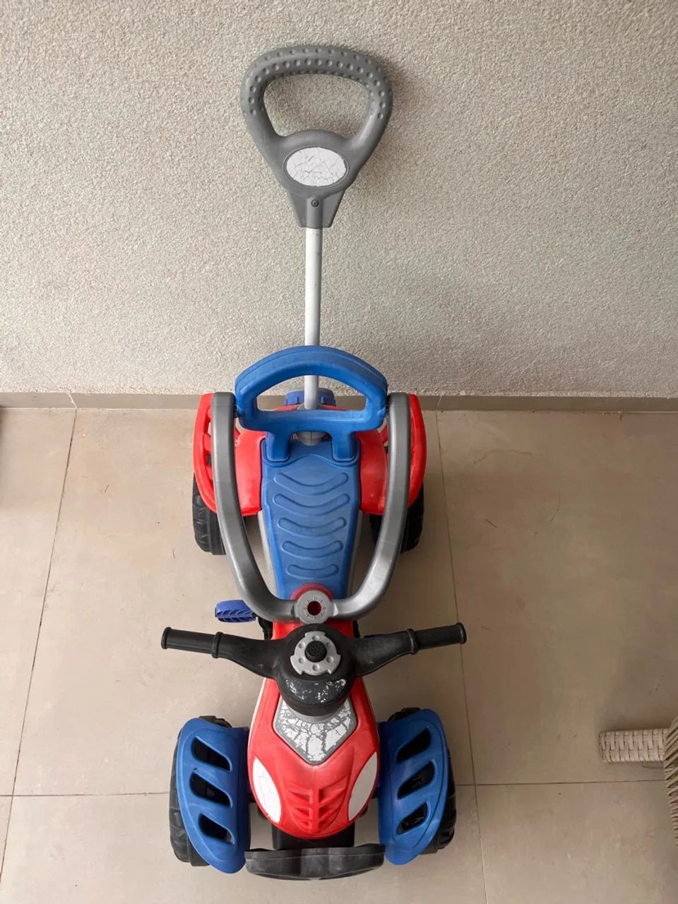 Quadriciclo infantil