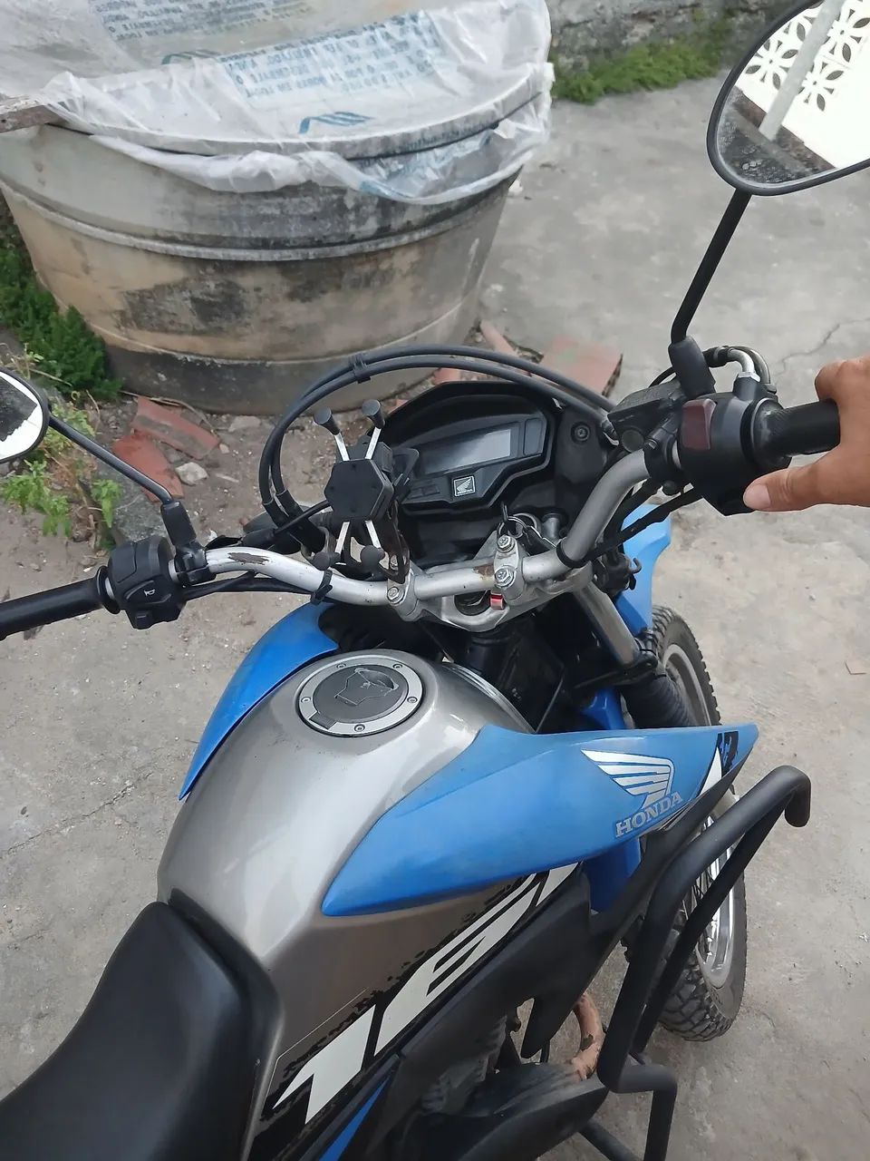 Pra vender logo!