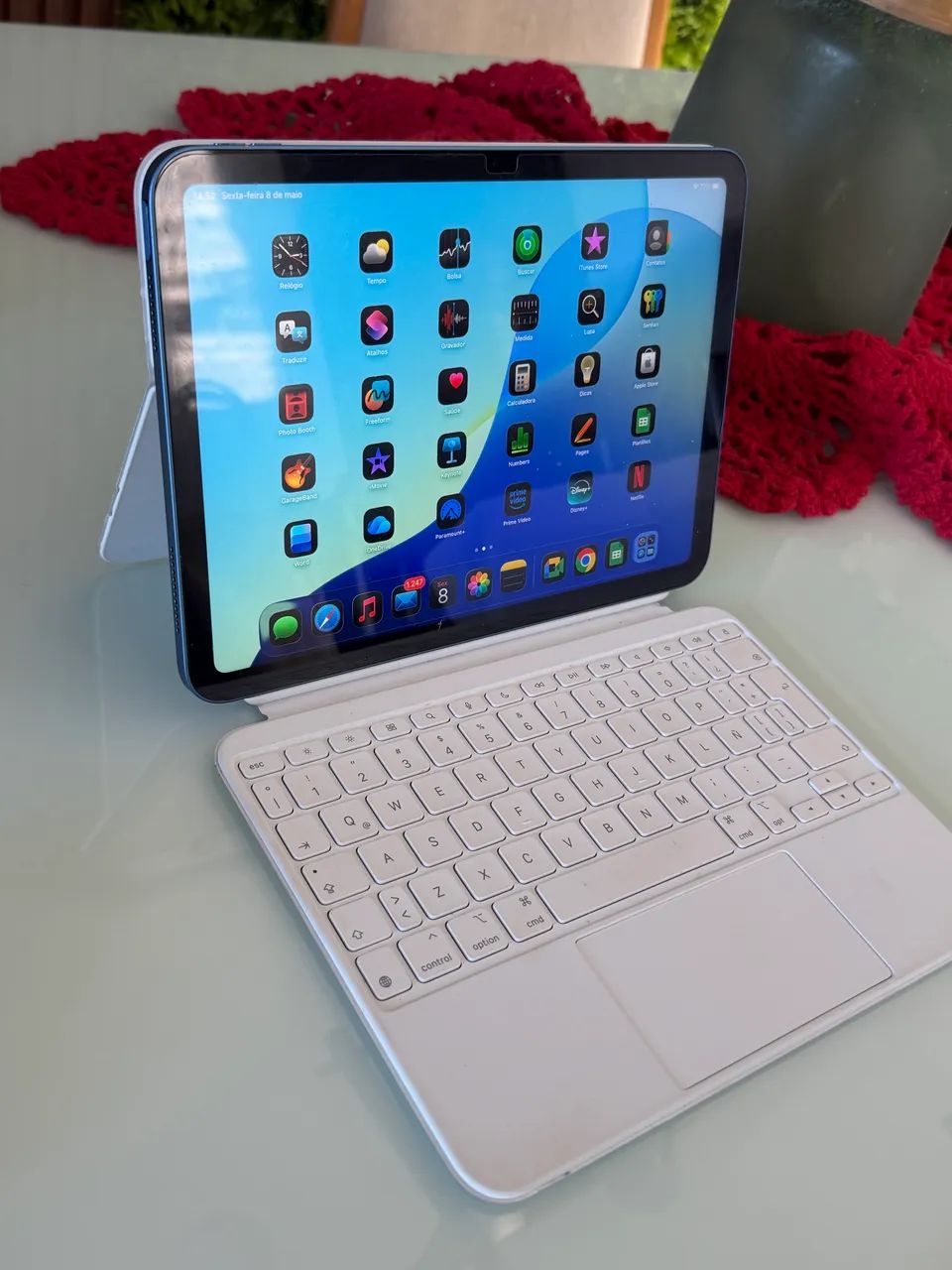 iPad 10ª Geração - 68 GB Acompanha teclado original Apple