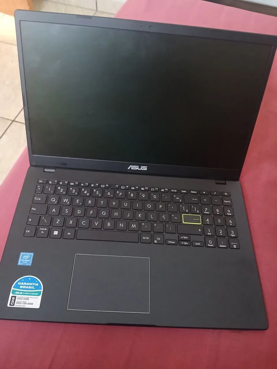 Vendo notebook da Asus em prefeita condição.