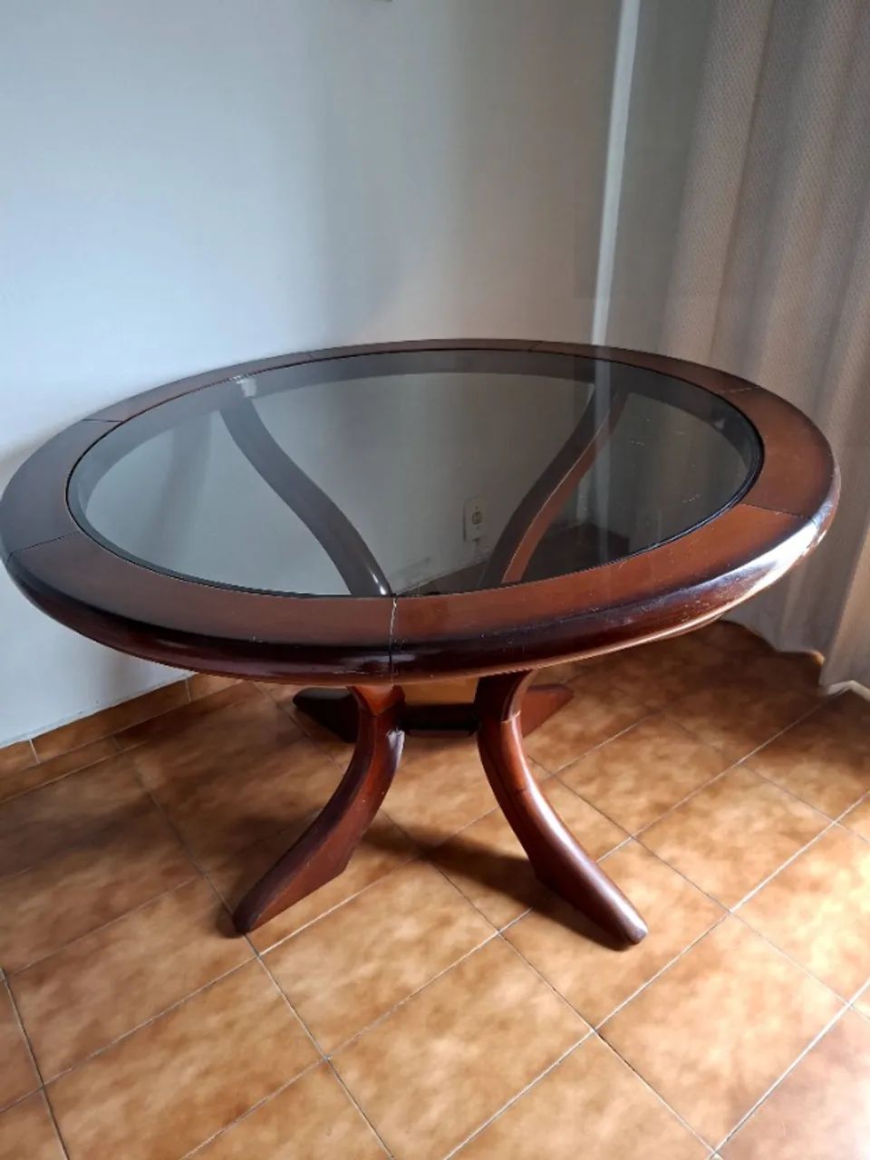 Mesa de jantar redonda