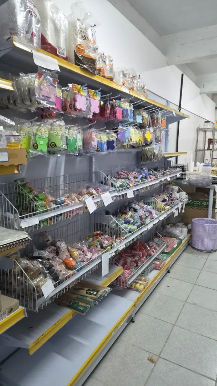 VENDE-SE 26 MÓDULOS DE GÔNDOLAS DE PAREDE - Foto 4