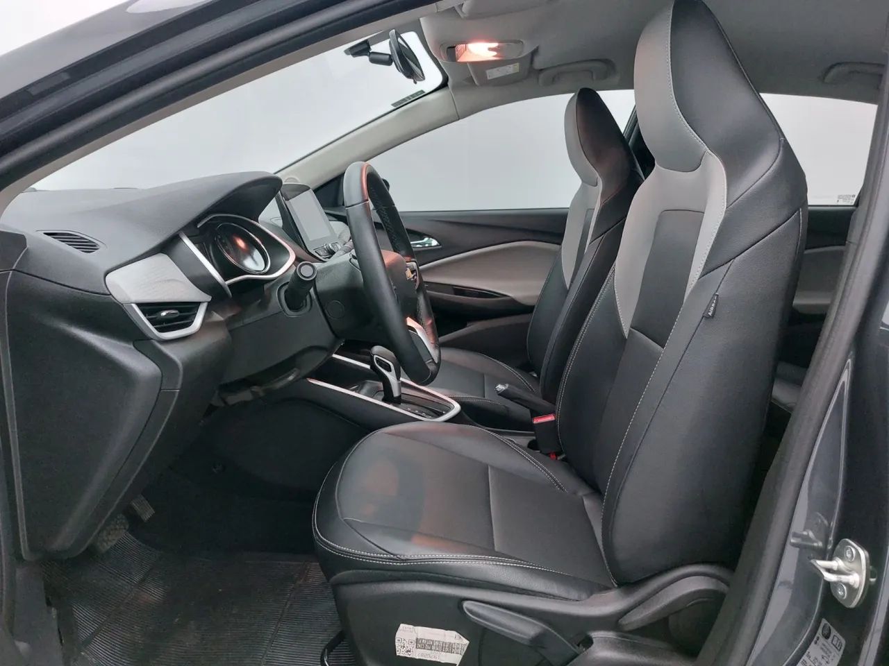 Chevrolet Onix Sedan Plus Premier 1.0 12V TB Flex Aut. 4P, foto 16 de 18