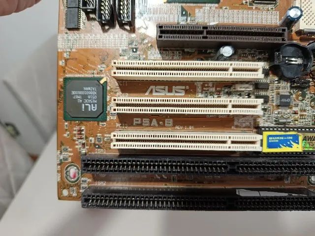 Placa Mãe Asus P5A-B Super Socket 7 AT com AGP - não da video - Foto 3