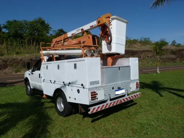 CESTO AÉREO C0M CAIXAS - Foto 2