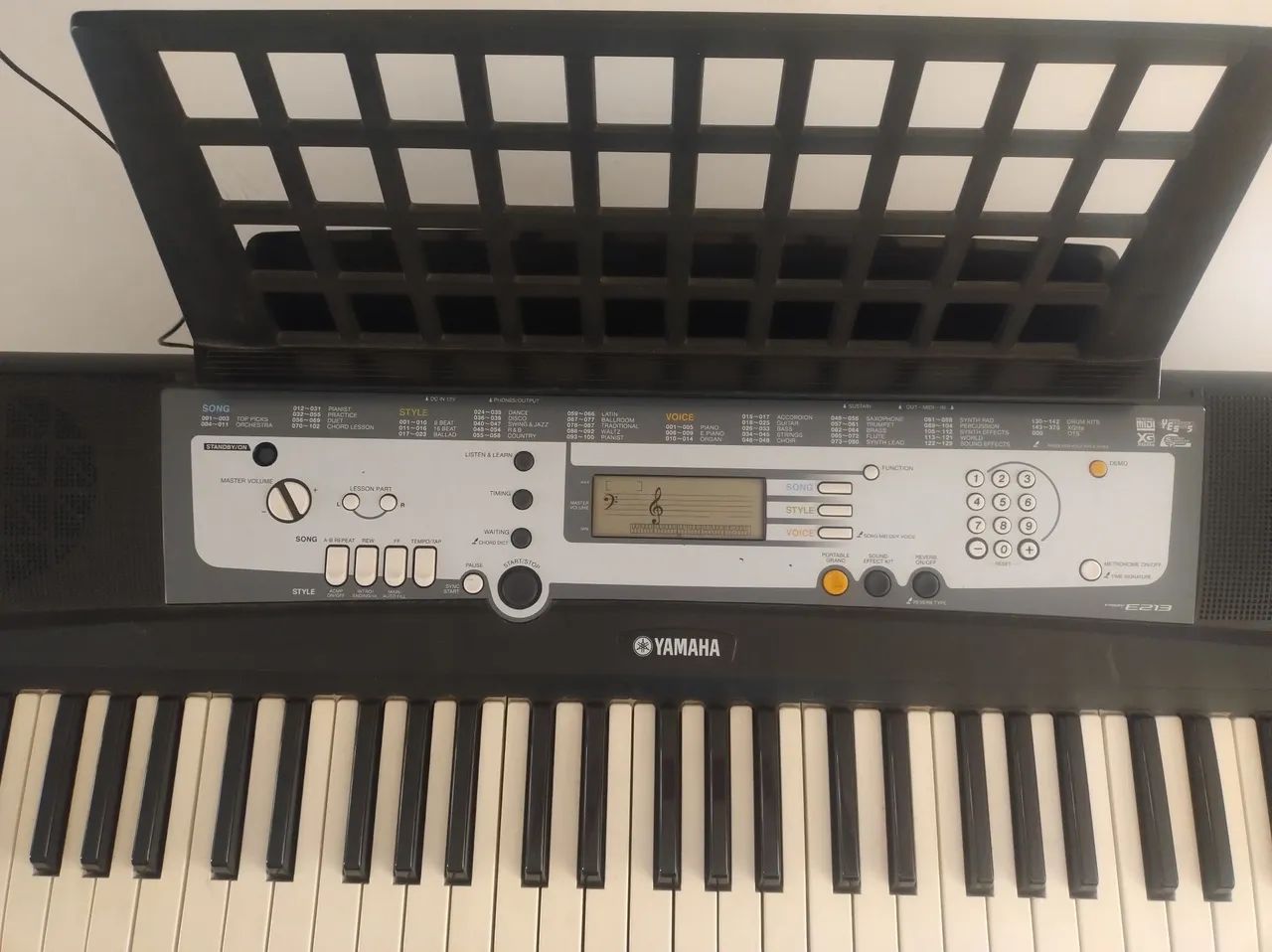Teclado Yamaha Super Conservado