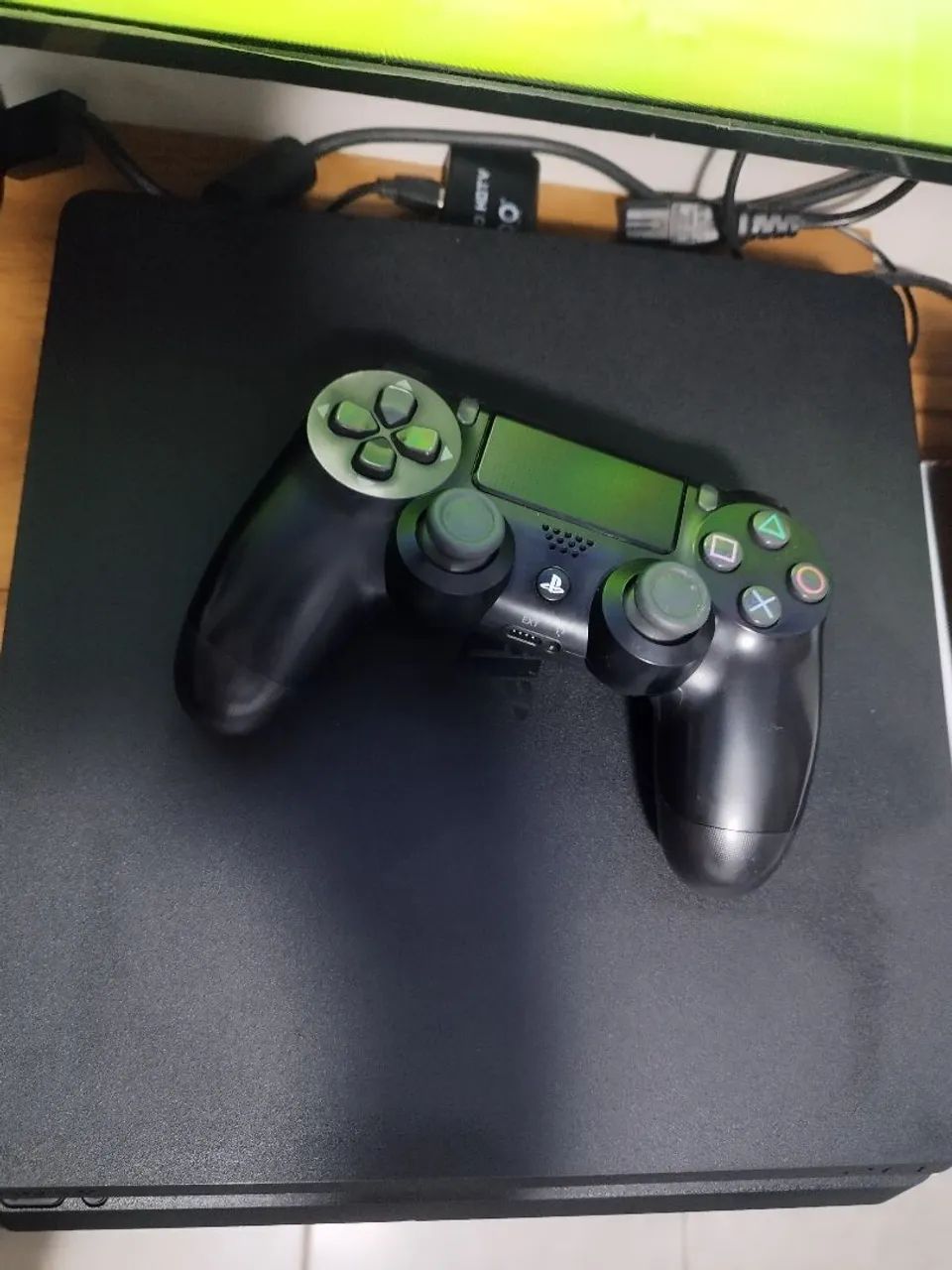 PlayStation 4 de 1 tera - Foto 3
