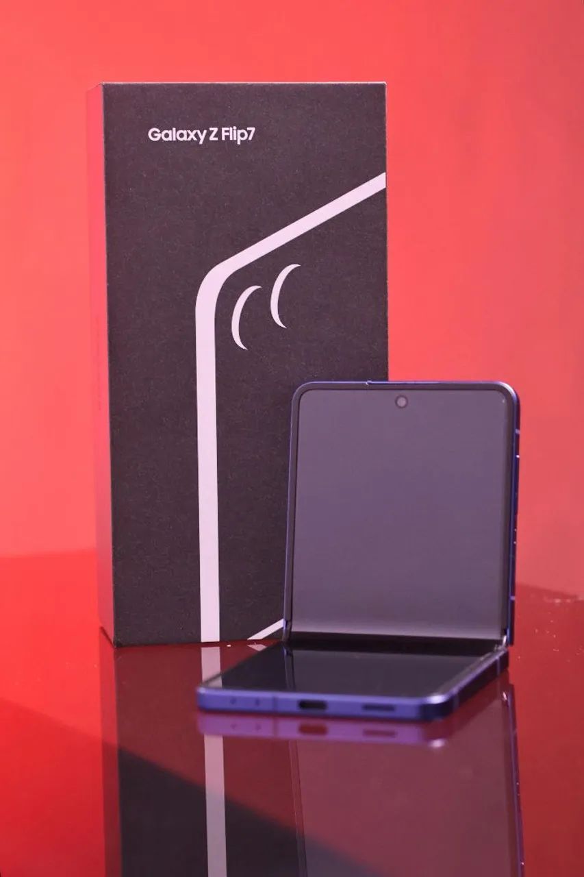Z Flip7 512GB 12GB RAM - Foto 3
