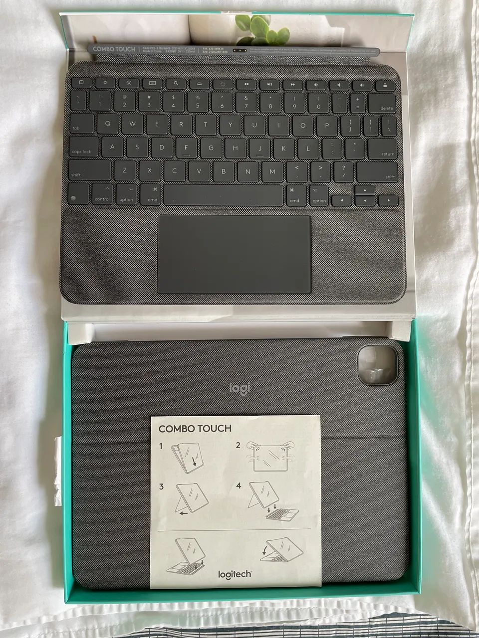 Capa Logitech teclado e touchpad iPad Pro 11 - 1ª a 4ª gerações (até m2) - Foto 3