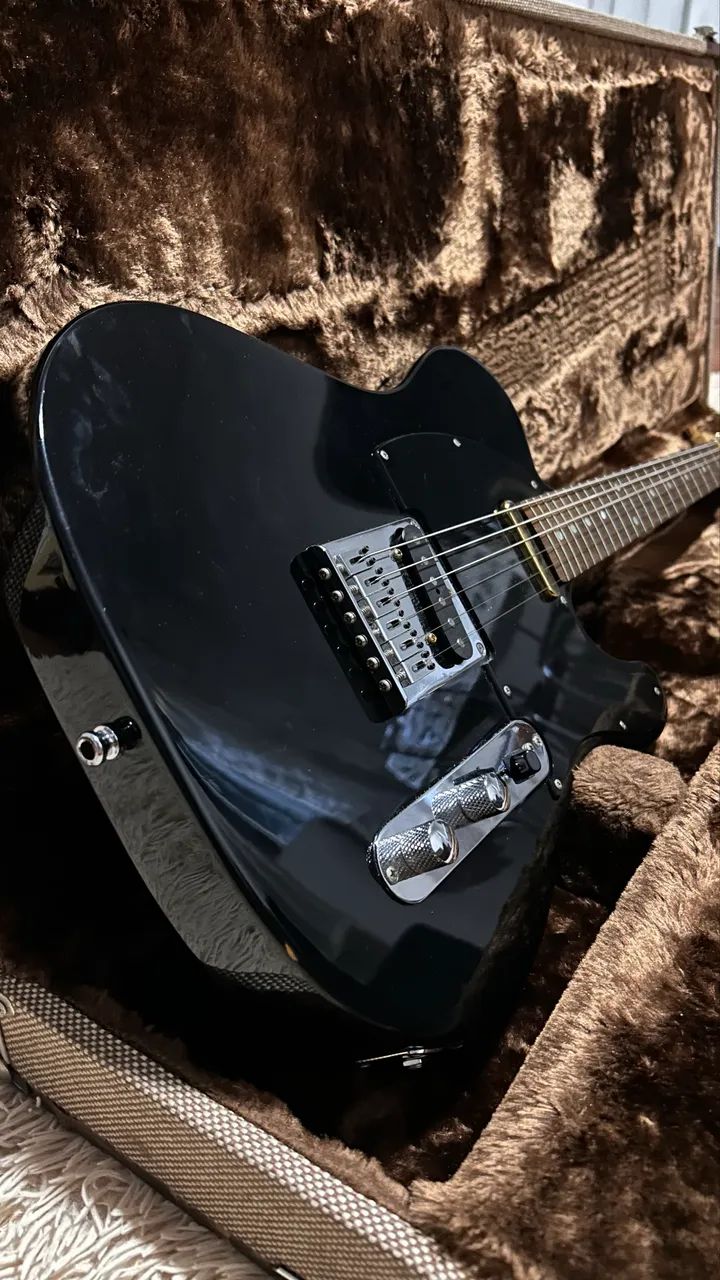 Guitarra Fender