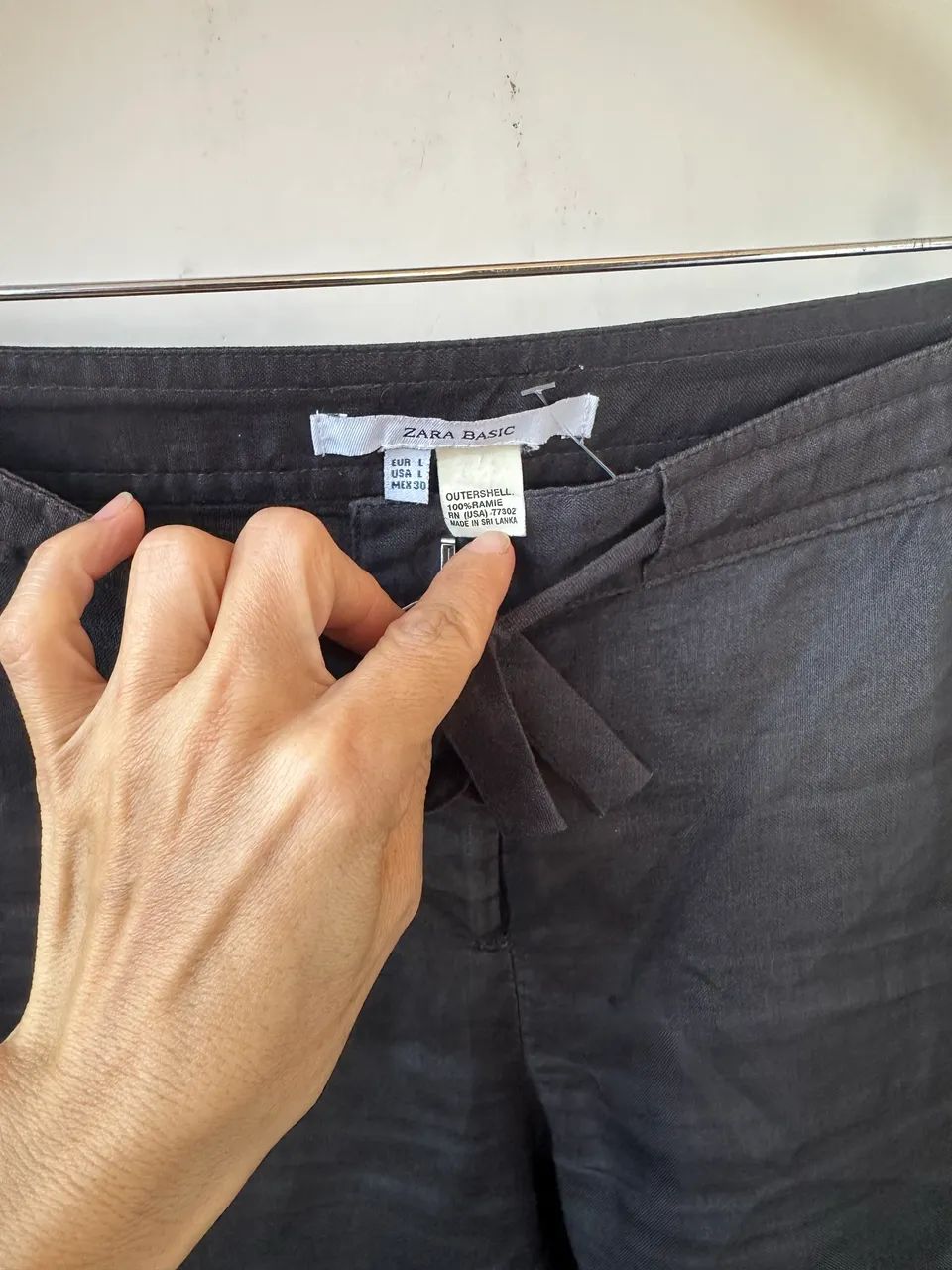 calça saída de praia zara basic em 100% linho tam g - Foto 4