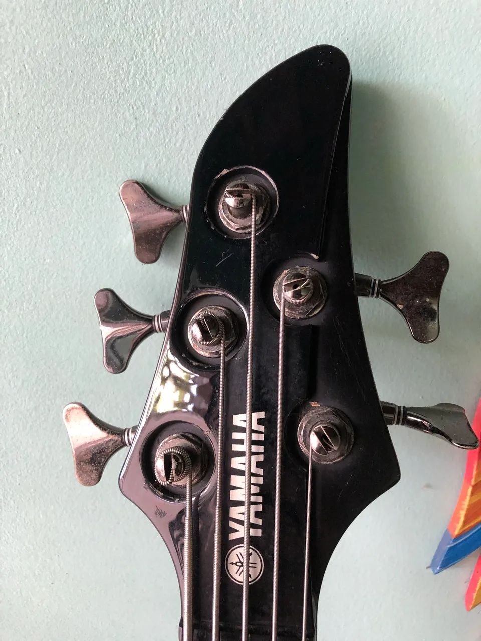 Baixo Yamaha, pedal e acessórios  - Foto 5