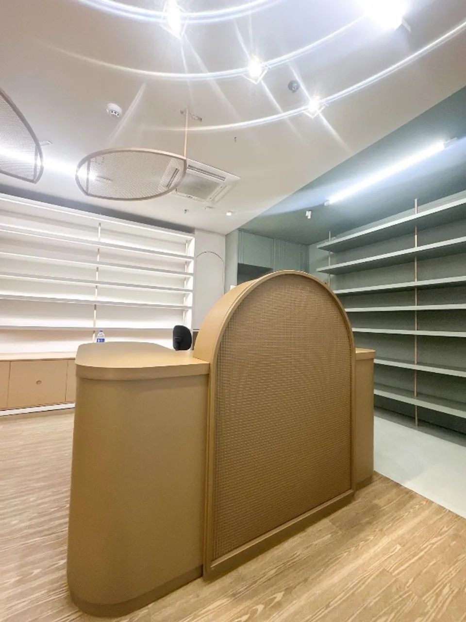 Caixa/balcão comercial 100% MDF 