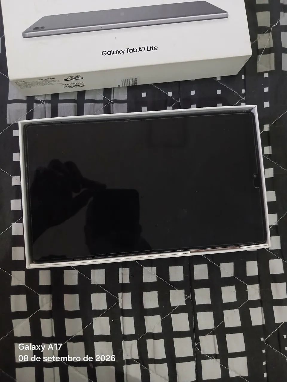 Vendo tablet  tabA7 lite . Semi novo 