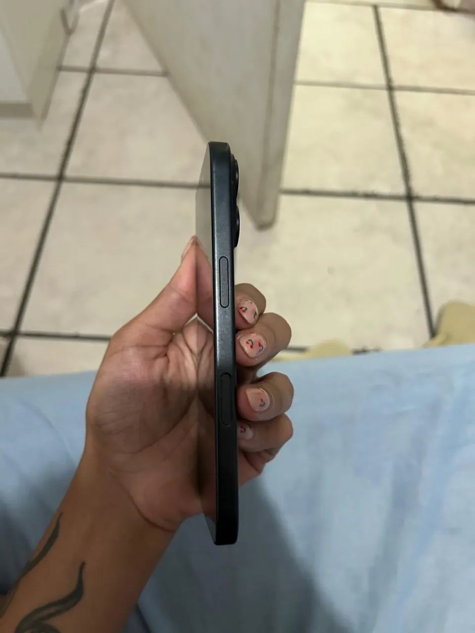 Iphone 16 - Preto 128gb  - Foto 5