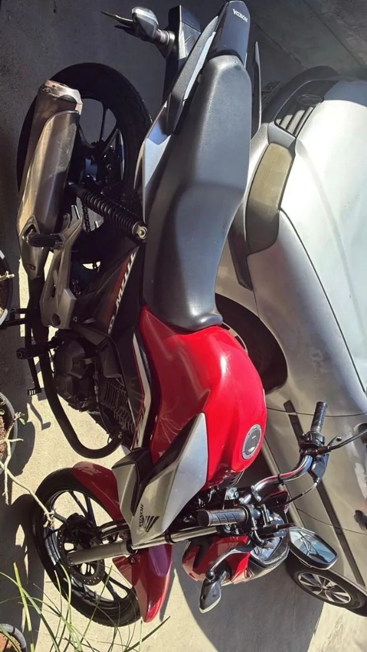 Vendo Titan 2023 - Foto 3