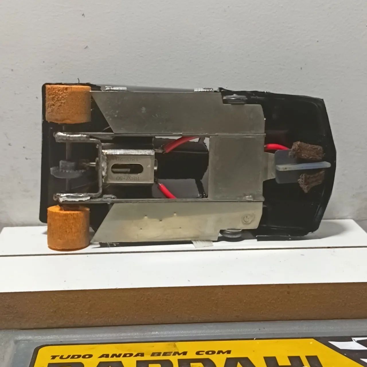 Autorama carro 1:32 motor 32k e peças  - Foto 3