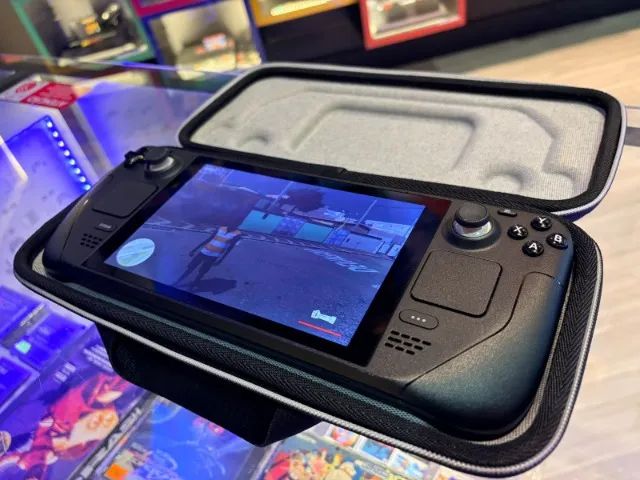 STEAM DECK LCD 256GB - SEMINOVO - Consoles de Vídeo Game - Vila