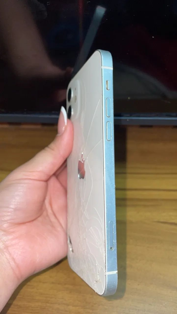 Iphone 12 - Com defeito  - Foto 3