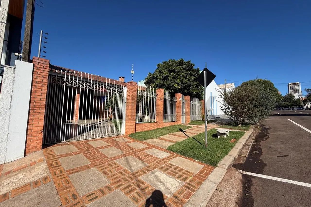 Casa com 4 quartos para alugar no Centro de Cascavel - Foto 3